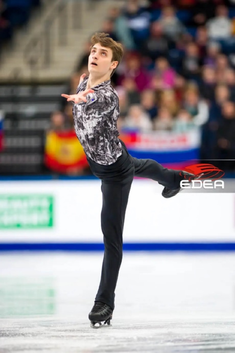 Ice Gallery Skates U.S.